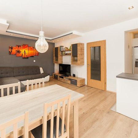 Apartma Jelendol Trzic Luaran gambar