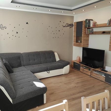 Apartma Jelendol Trzic Luaran gambar