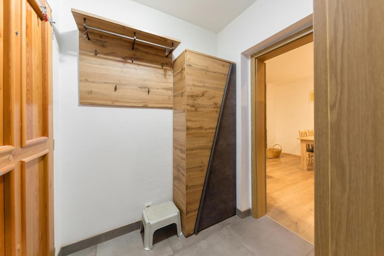 Apartma Jelendol Trzic Luaran gambar