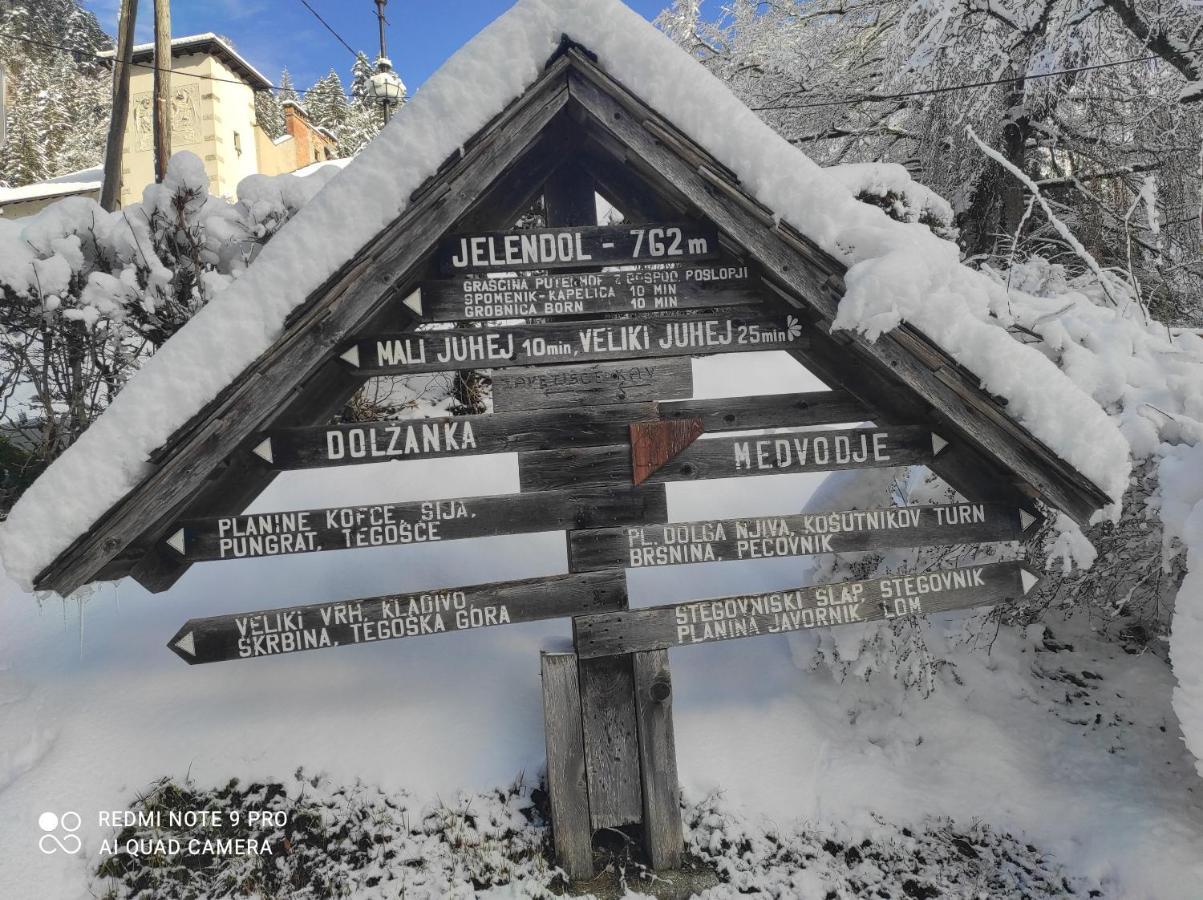 Apartma Jelendol Trzic Luaran gambar